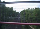 Rückweg über die neue Eisenbahnbrücke der Rahmstraße - Impressio Bahnstrecke gegen Wesel